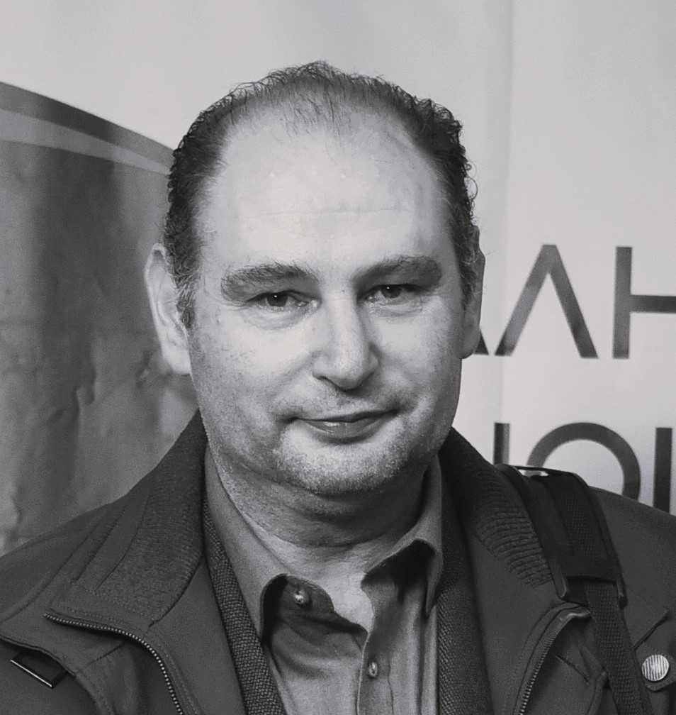 Γιάννης Μαρκάκης