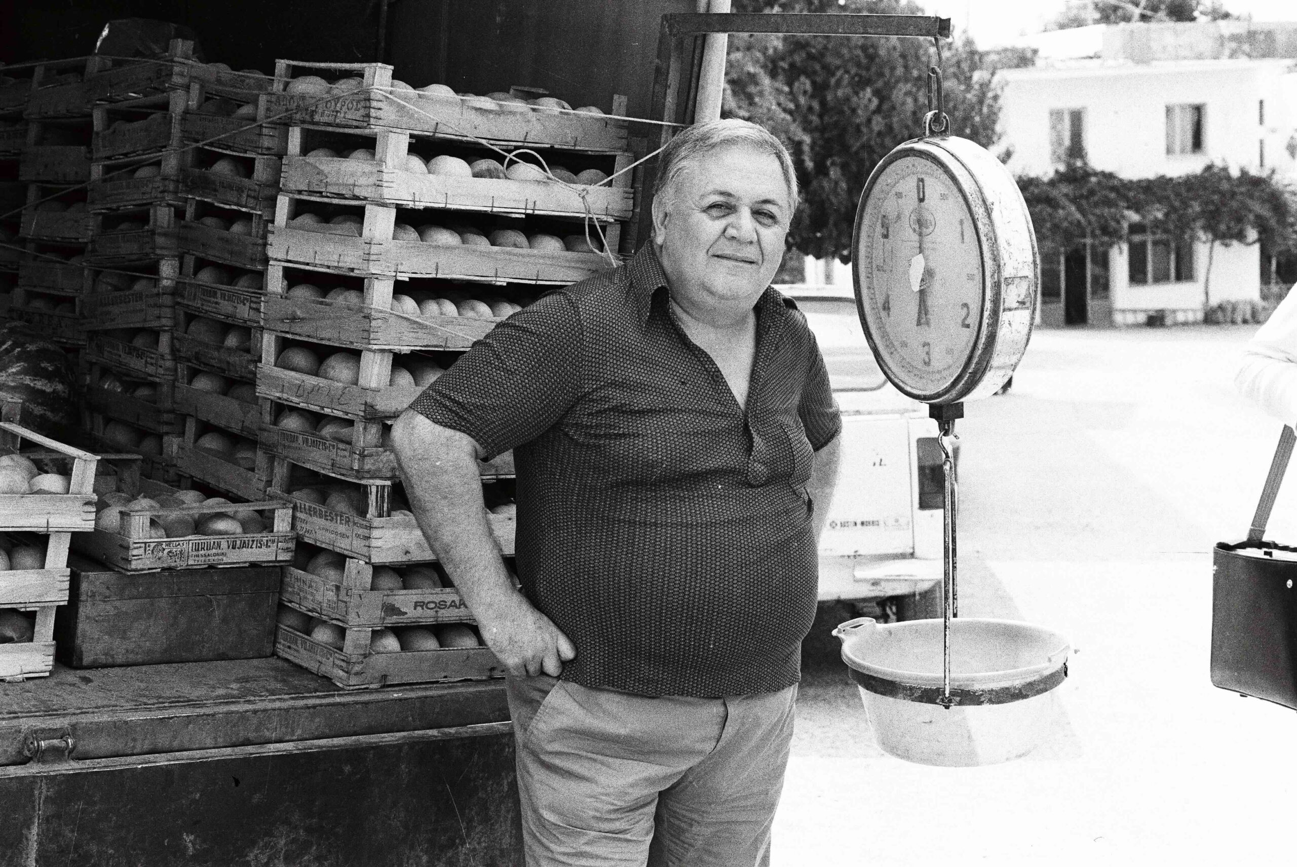 Giorgos Mitropoulos - Manos Hadjidakis Anogeia 1979 - Shortstoriesgr